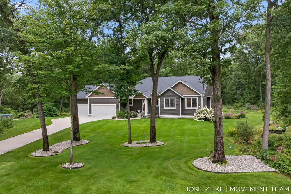 3105 Jamestown Lane Fruitport, MI 49415