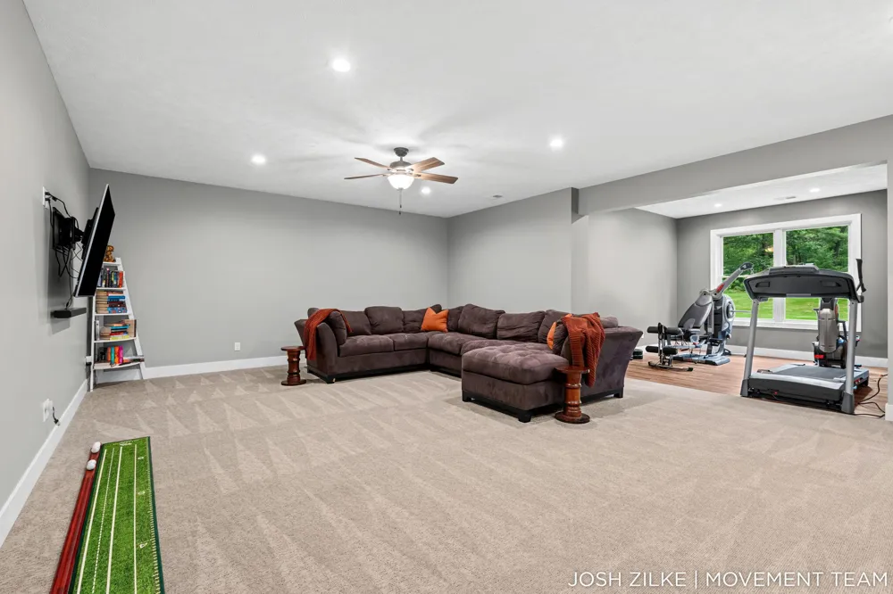 3105 Jamestown Lane Fruitport, MI 49415