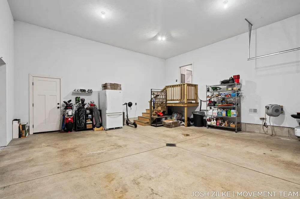 3105 Jamestown Lane Fruitport, MI 49415
