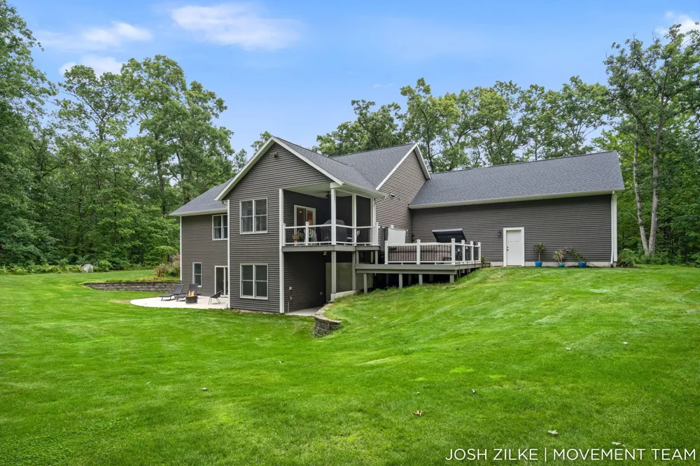 3105 Jamestown Lane Fruitport, MI 49415