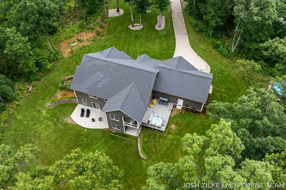 3105 Jamestown Lane Fruitport, MI 49415