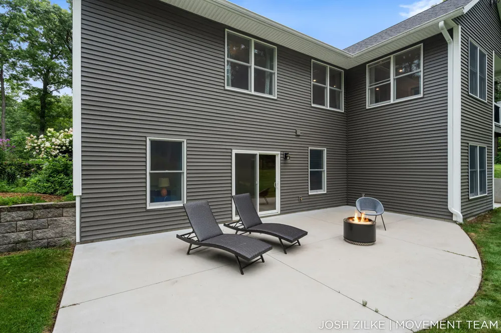 3105 Jamestown Lane Fruitport, MI 49415
