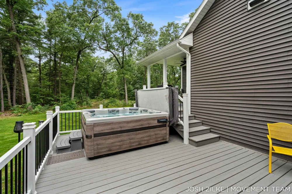 3105 Jamestown Lane Fruitport, MI 49415
