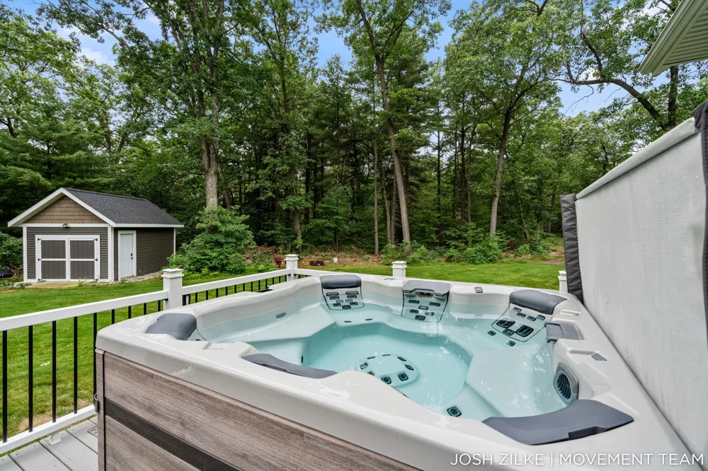 3105 Jamestown Lane Fruitport, MI 49415