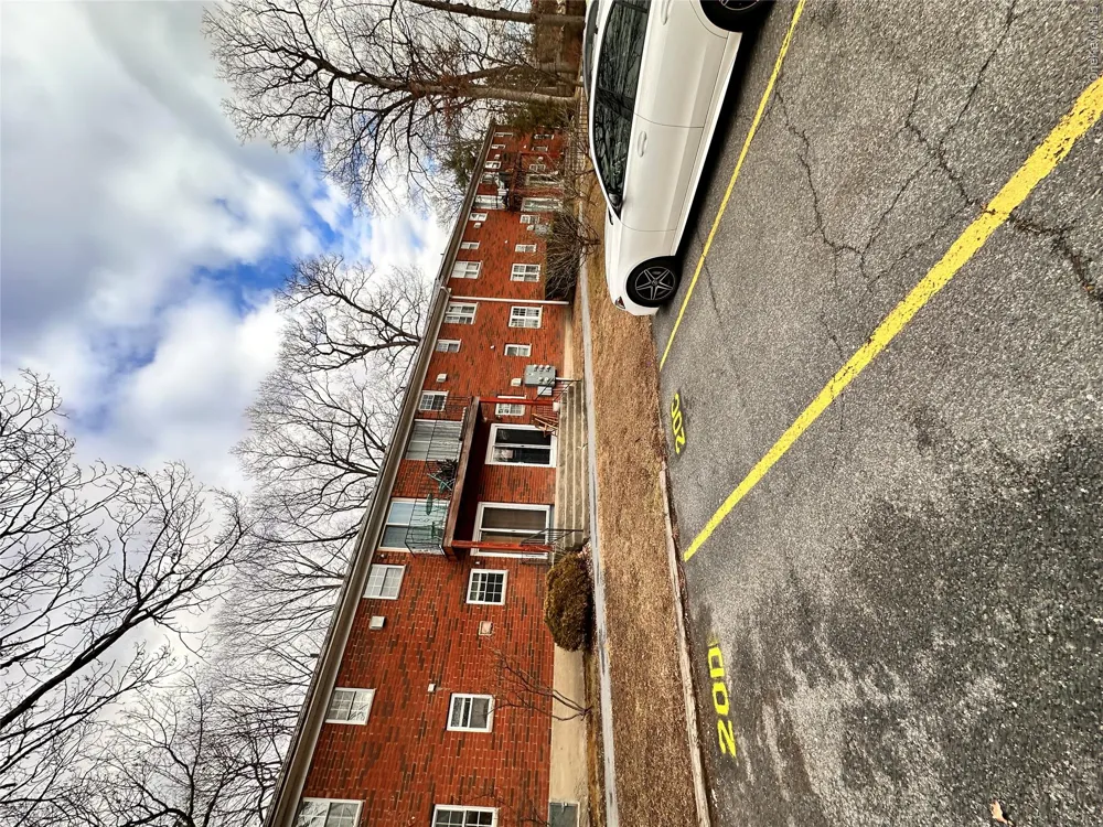 5 Wildwood Drive #20B Wappingers Falls, NY 12590