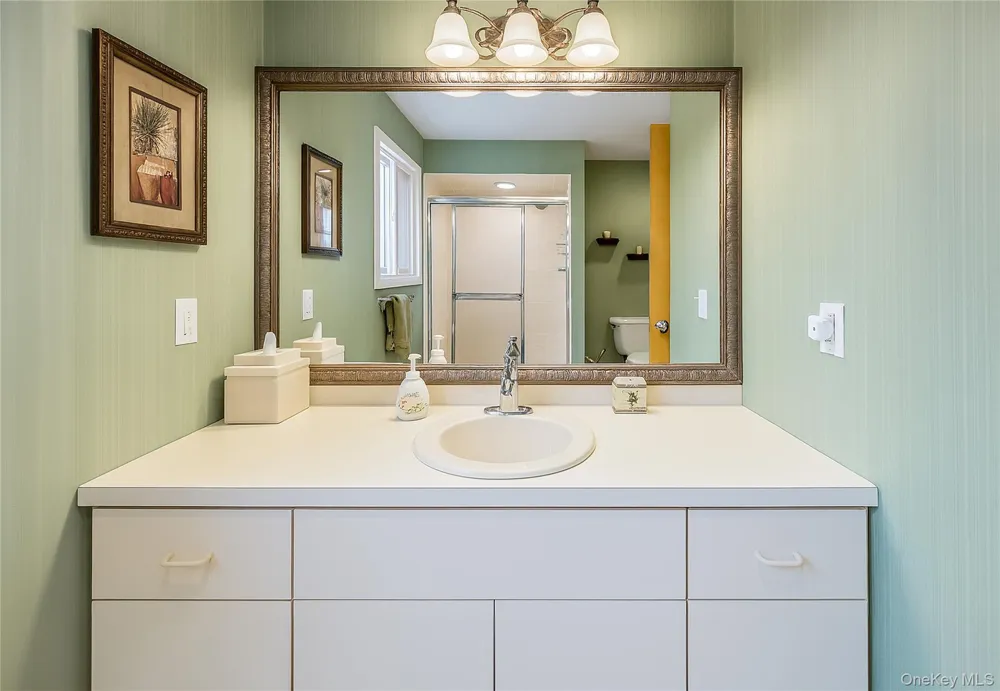 60 Quogue Riverhead Road Quogue, NY 11959