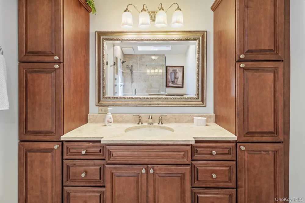 60 Quogue Riverhead Road Quogue, NY 11959