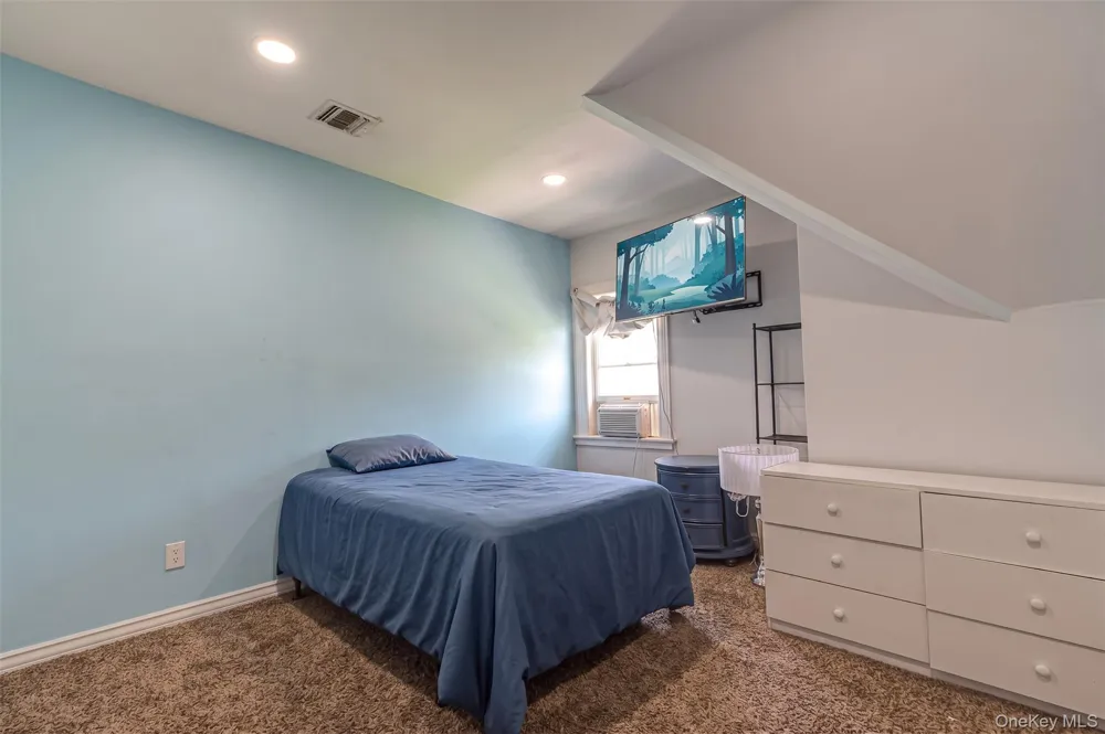 45 S Penataquit Avenue Bay Shore, NY 11706