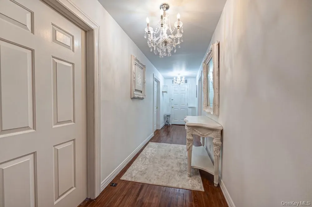 45 S Penataquit Avenue Bay Shore, NY 11706