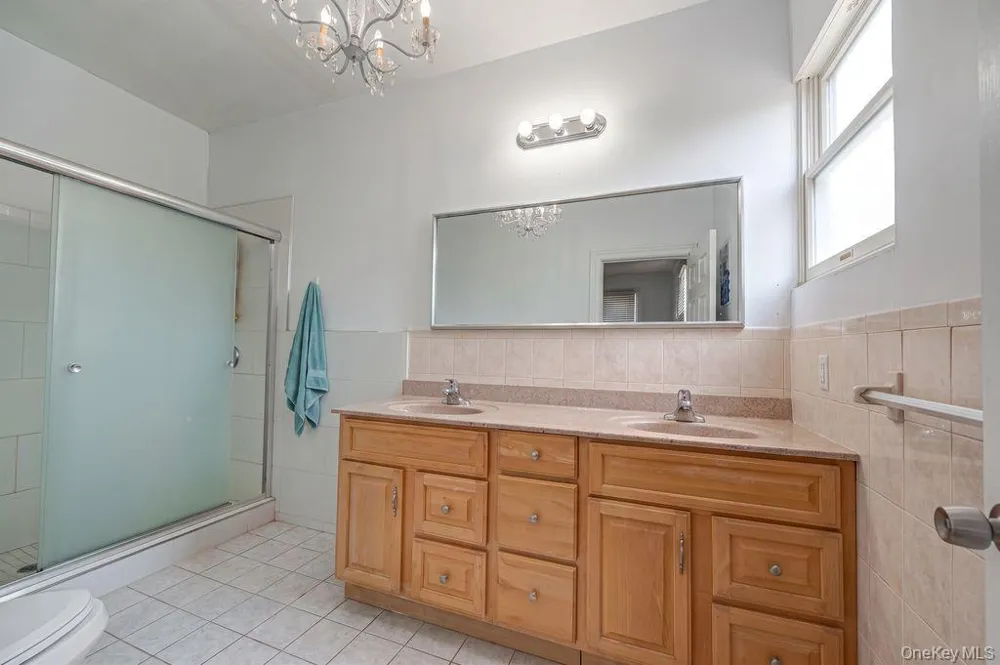 45 S Penataquit Avenue Bay Shore, NY 11706