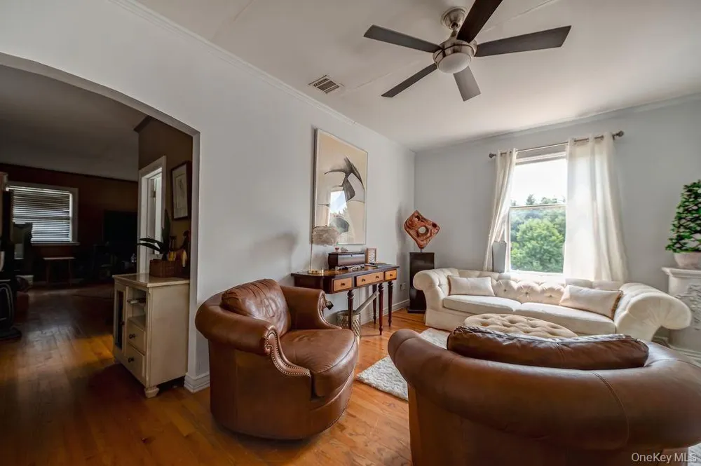 45 S Penataquit Avenue Bay Shore, NY 11706