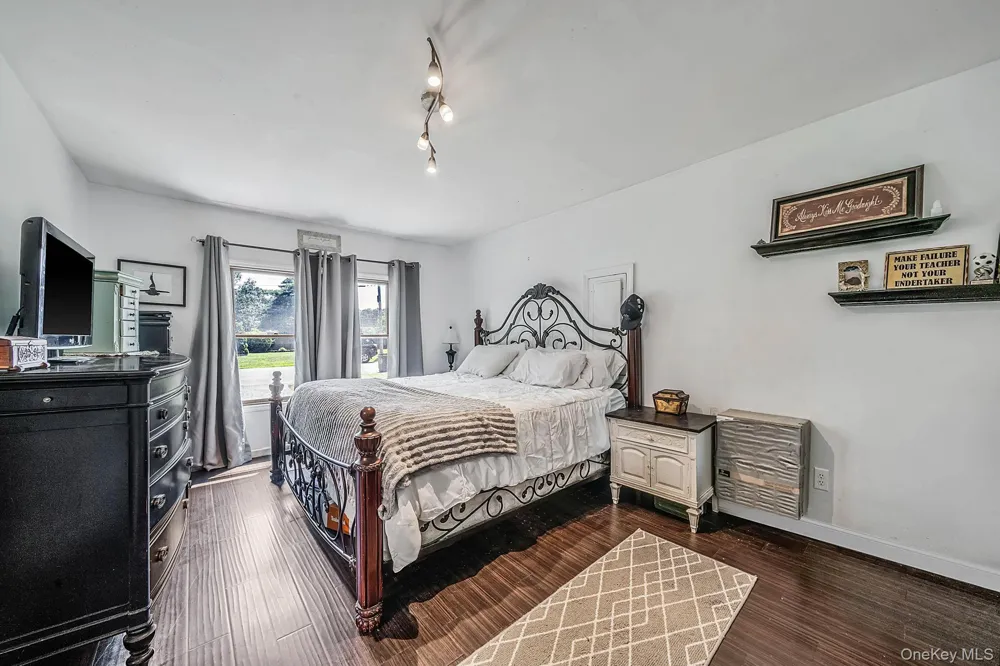 37 Main Avenue Mastic, NY 11950