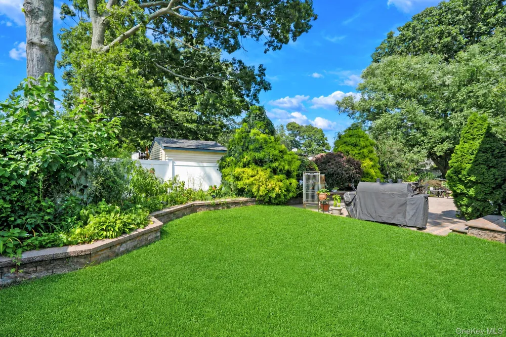 37 Main Avenue Mastic, NY 11950