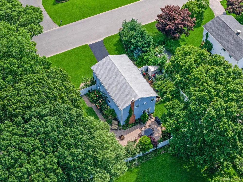 37 Main Avenue Mastic, NY 11950