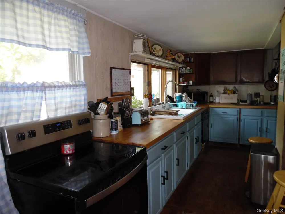 6310 State Route 42 Woodbourne, NY 12788