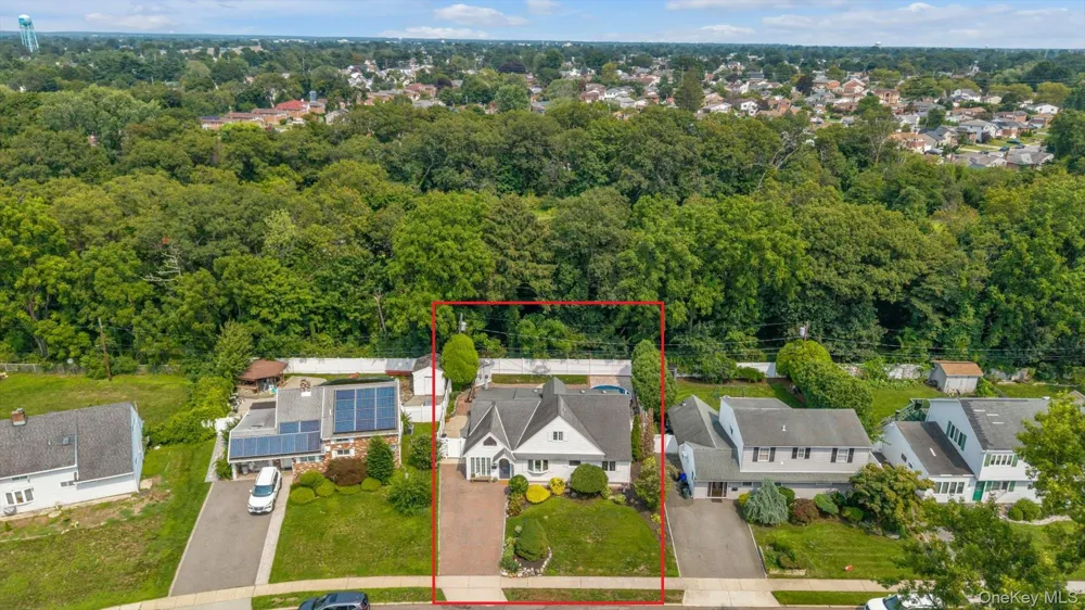 161 Friends Lane Westbury, NY 11590