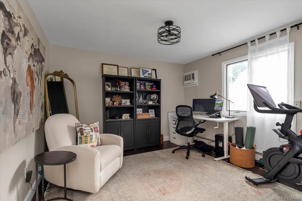 161 Friends Lane Westbury, NY 11590