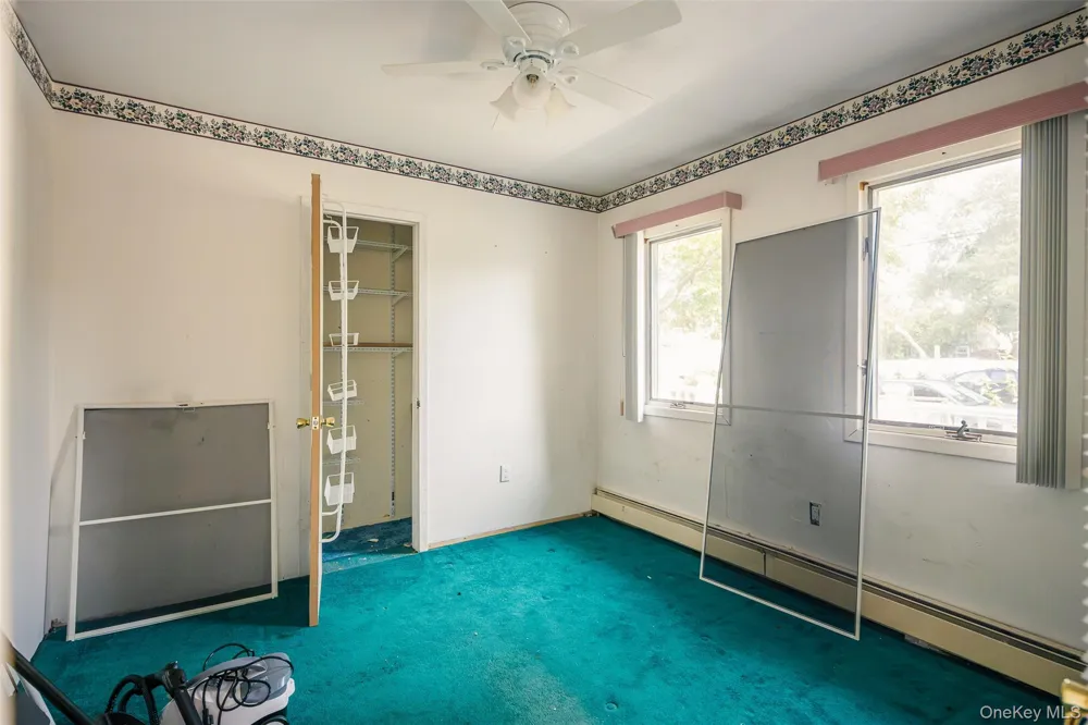 36 Schenk Drive Shirley, NY 11967
