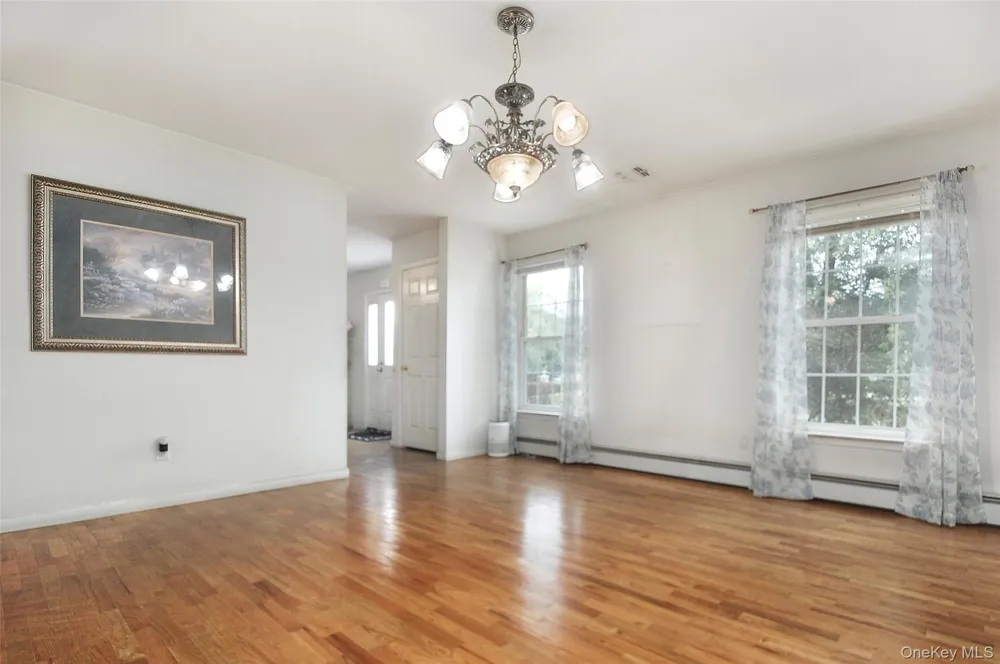 7 Frances Lane Monroe, NY 10950