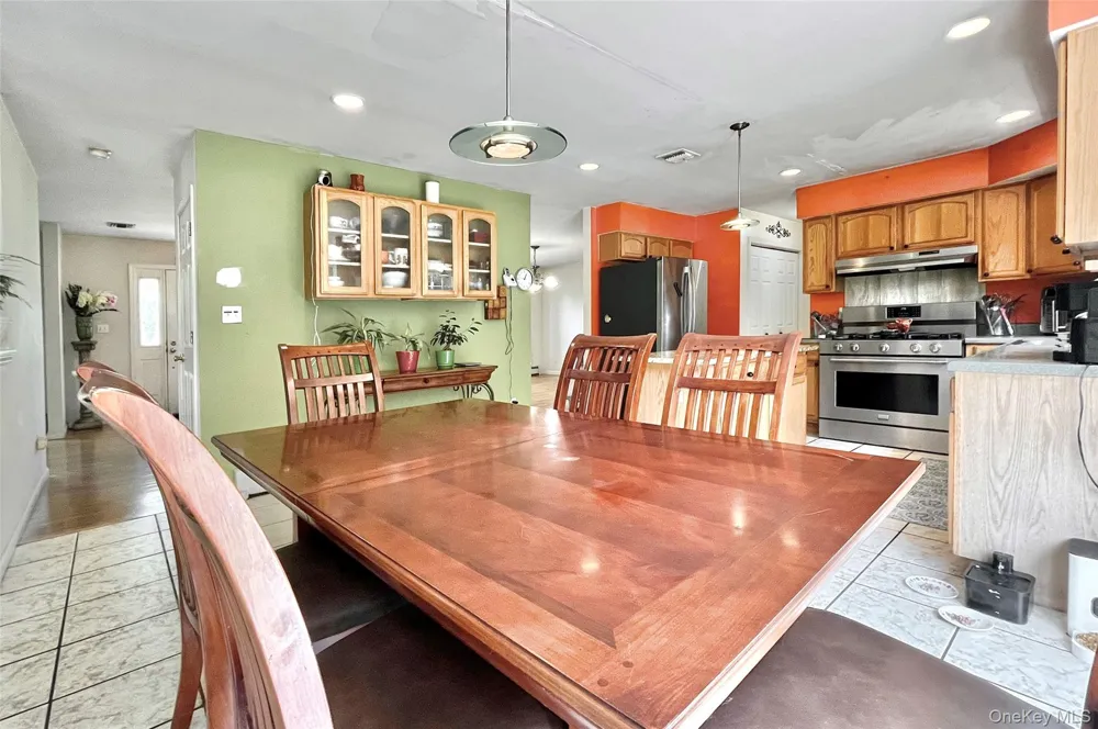 7 Frances Lane Monroe, NY 10950
