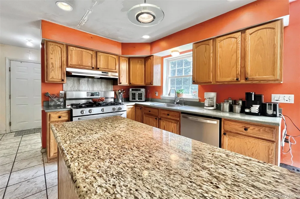 7 Frances Lane Monroe, NY 10950