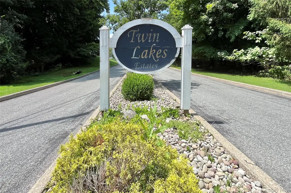 7 Frances Lane Monroe, NY 10950