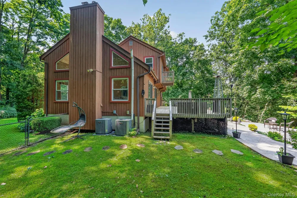 2278 Hunterbrook Road Yorktown Heights, NY 10598