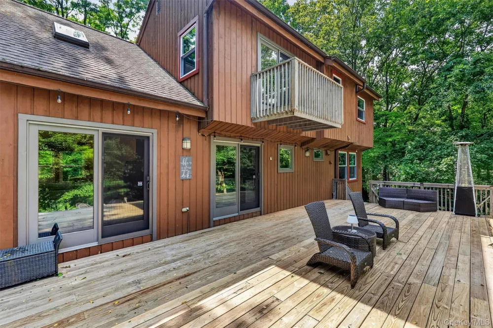 2278 Hunterbrook Road Yorktown Heights, NY 10598