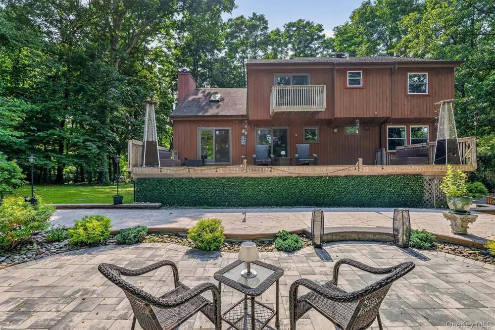 2278 Hunterbrook Road Yorktown Heights, NY 10598