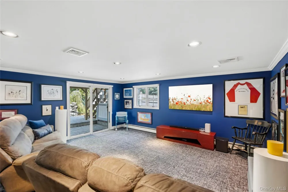 3105 Clubhouse Road Merrick, NY 11566