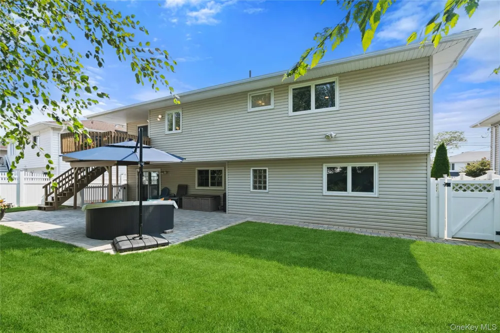 3105 Clubhouse Road Merrick, NY 11566