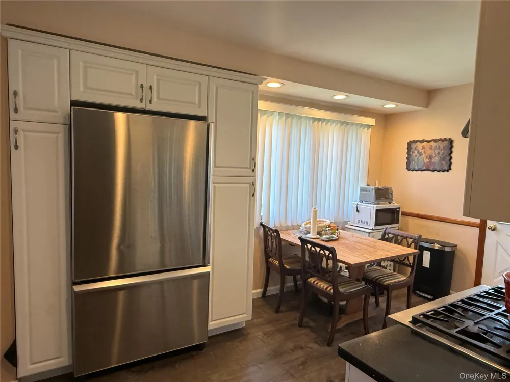 1612 Gardiner Drive Bay Shore, NY 11706