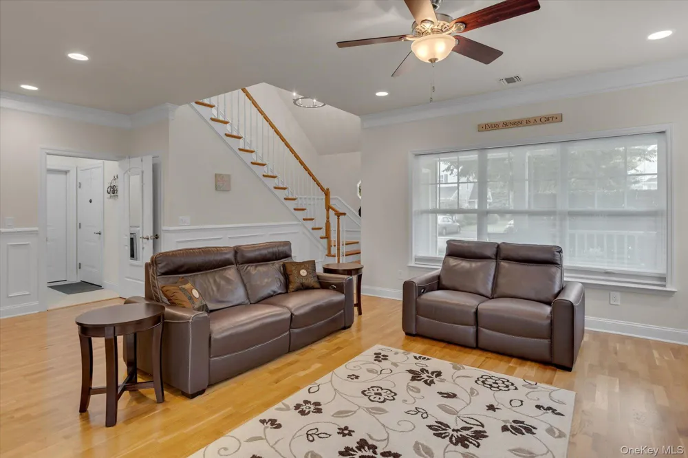 158 Stoneleigh Drive Riverhead, NY 11901