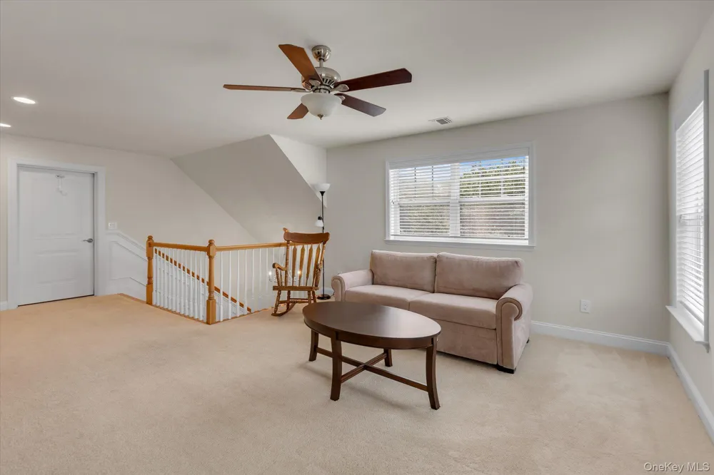 158 Stoneleigh Drive Riverhead, NY 11901
