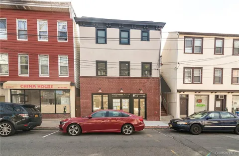 86 Main Street #1