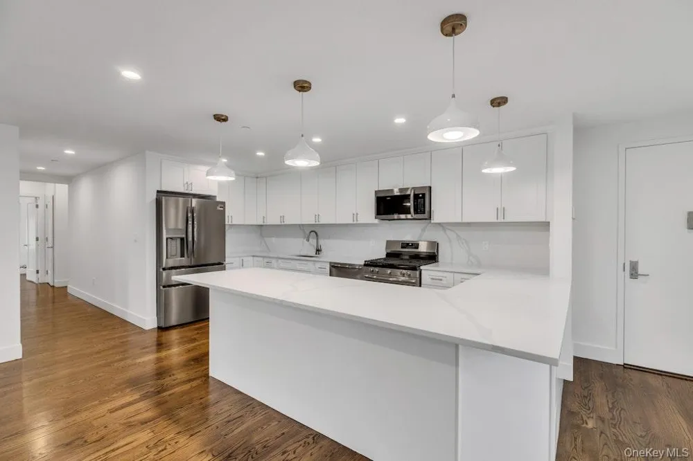 1431 Old Northern Boulevard #5 Roslyn, NY 11576