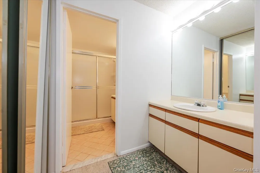 730 W Broadway #2J Long Beach, NY 11561