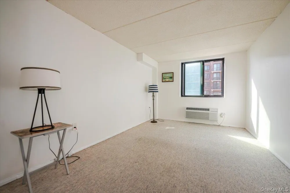 730 W Broadway #2J Long Beach, NY 11561