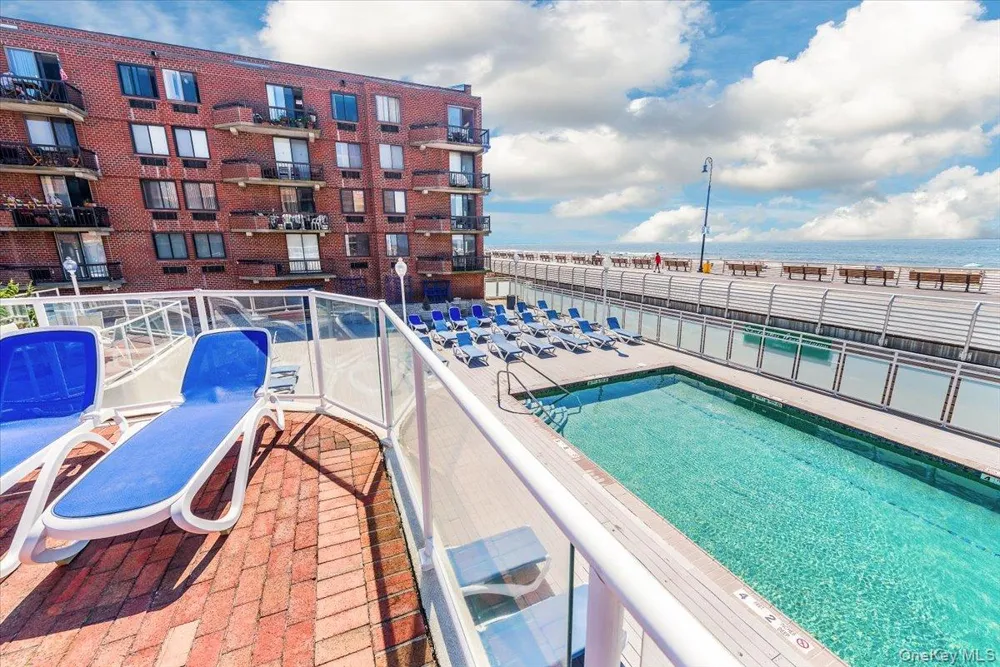 730 W Broadway #2J Long Beach, NY 11561