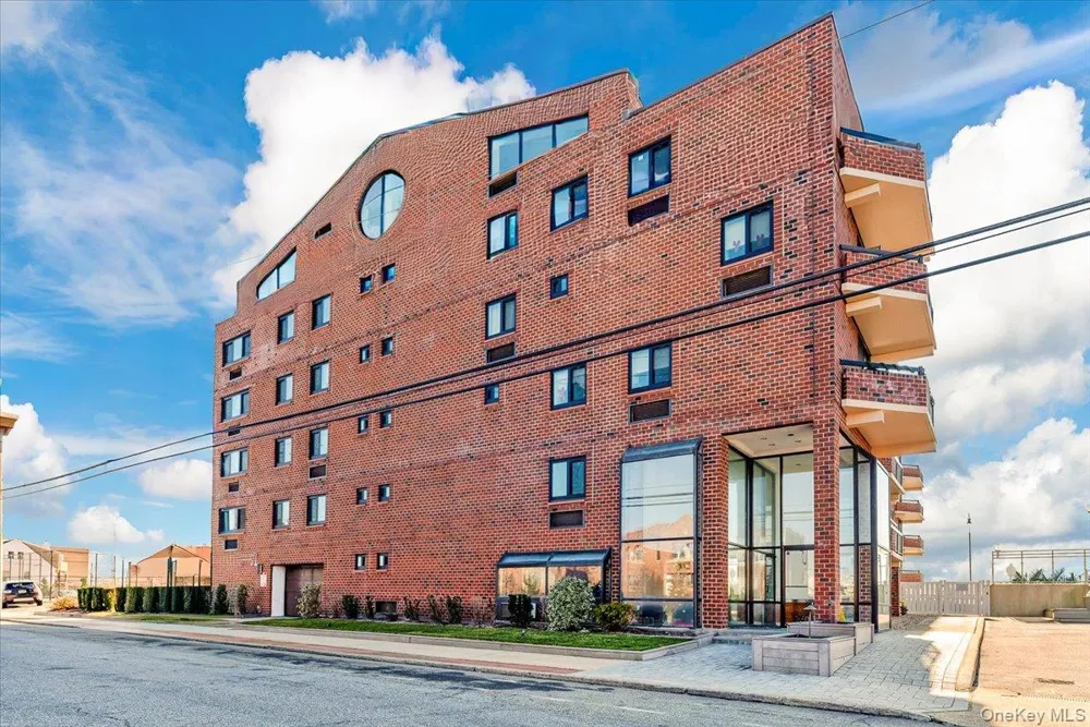 730 W Broadway #2J Long Beach, NY 11561