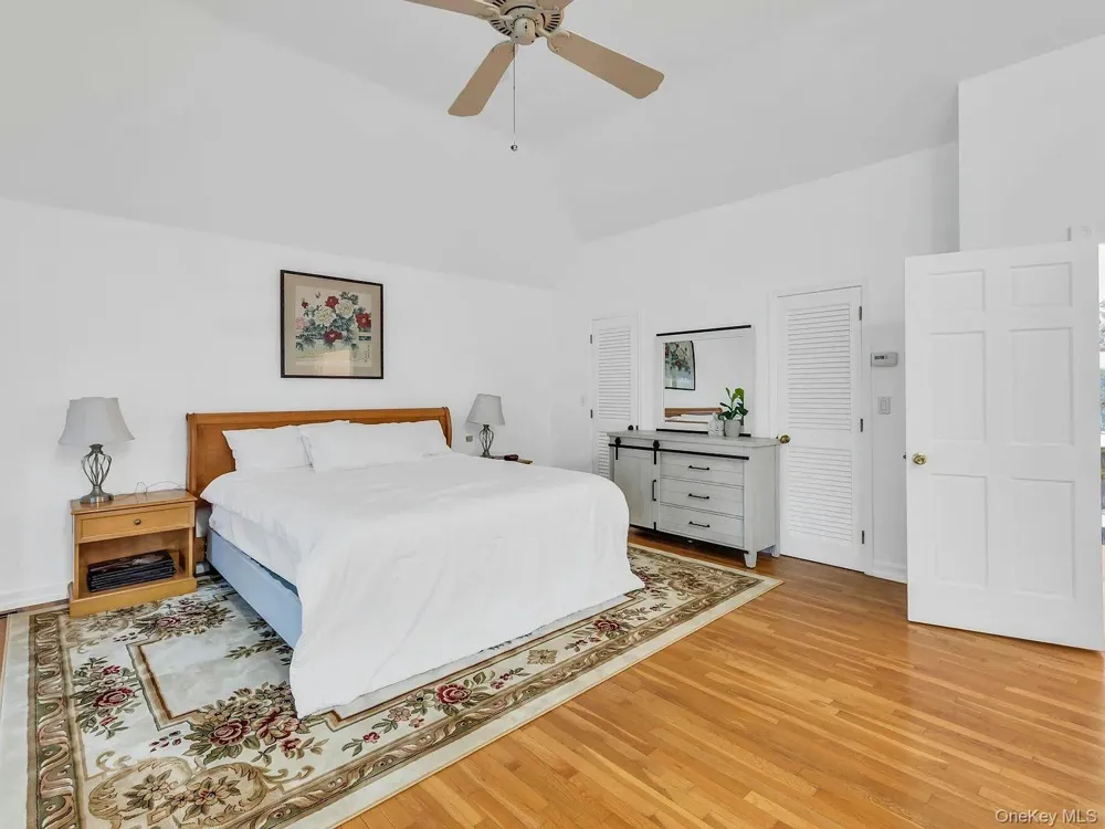 19 Bay Woods Drive Hampton Bays, NY 11946