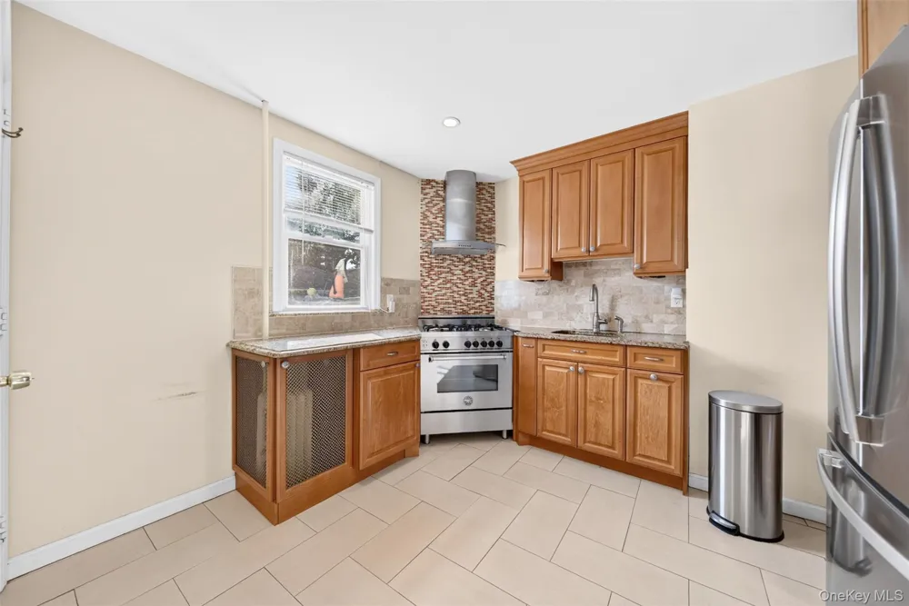 8816 204th Street Hollis, NY 11423
