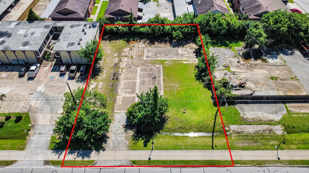 3031 Highway 146 La Porte, TX 77571