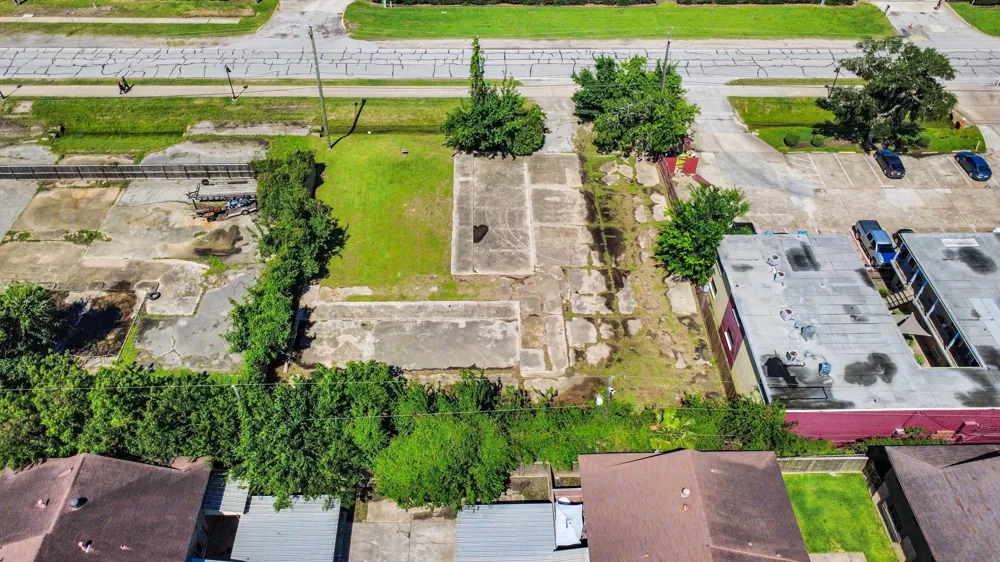 3031 Highway 146 La Porte, TX 77571