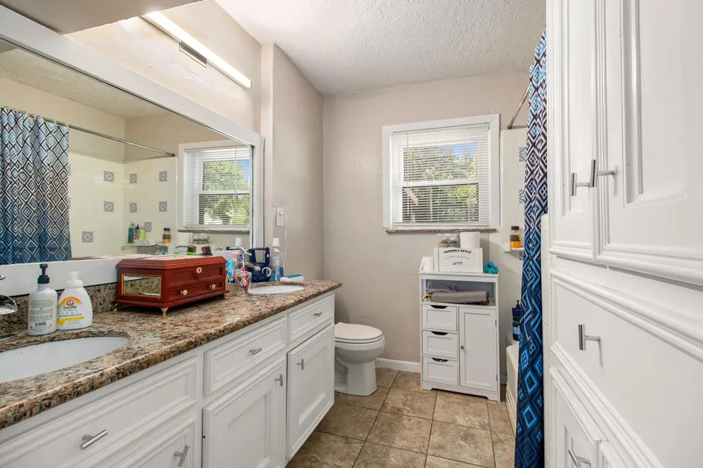 110 William Avenue Baytown, TX 77520