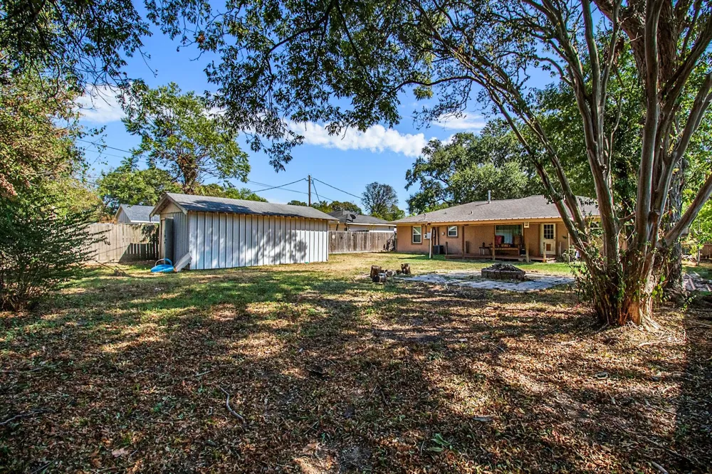 110 William Avenue Baytown, TX 77520