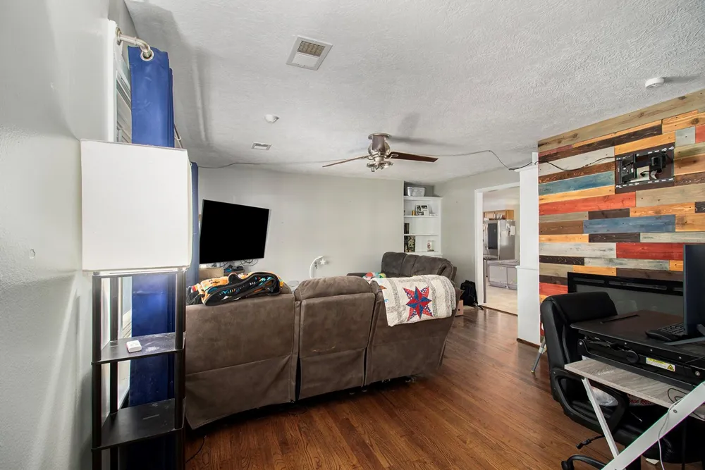 110 William Avenue Baytown, TX 77520