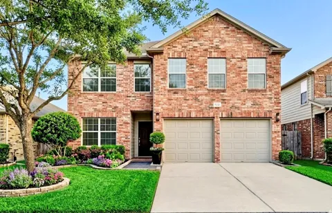 7215 Ravenswood