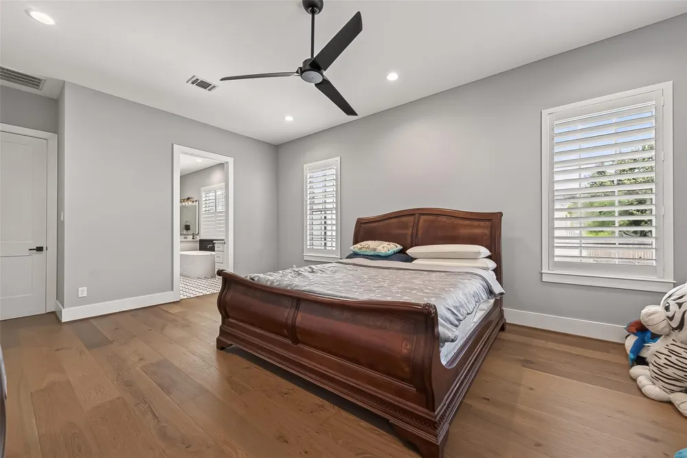 4915 Cheena Drive Houston, TX 77096