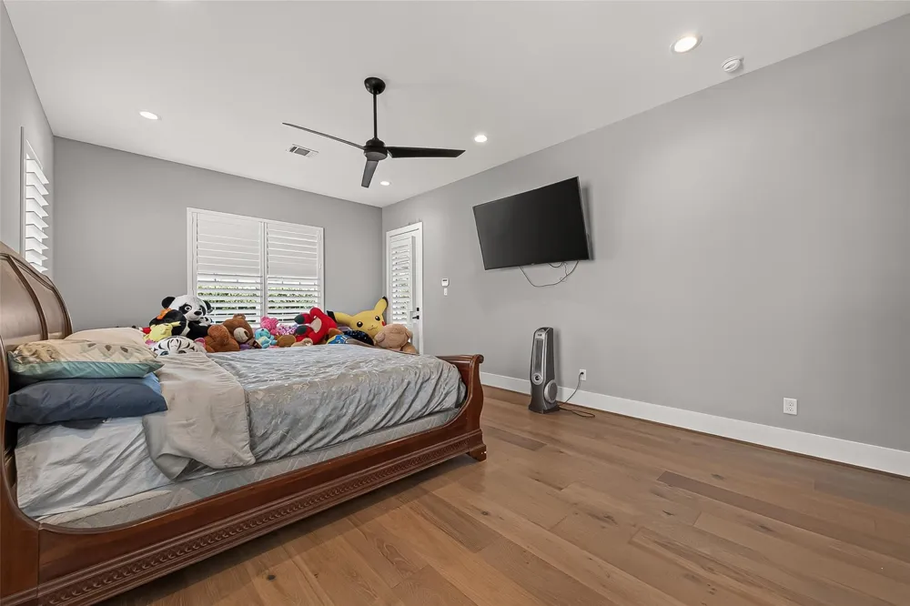 4915 Cheena Drive Houston, TX 77096